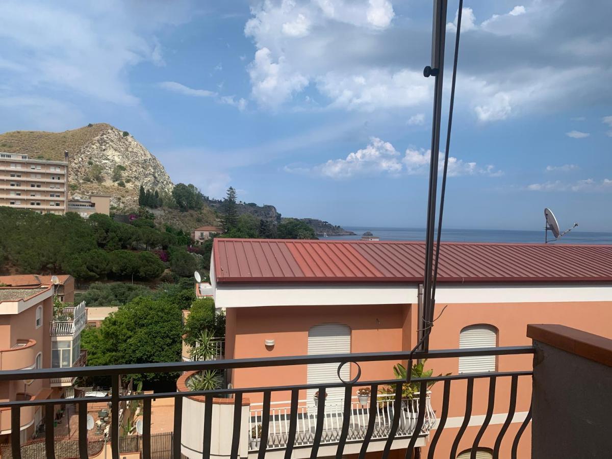 Residence La Fenice Ff Giardini-Naxos Exterior foto