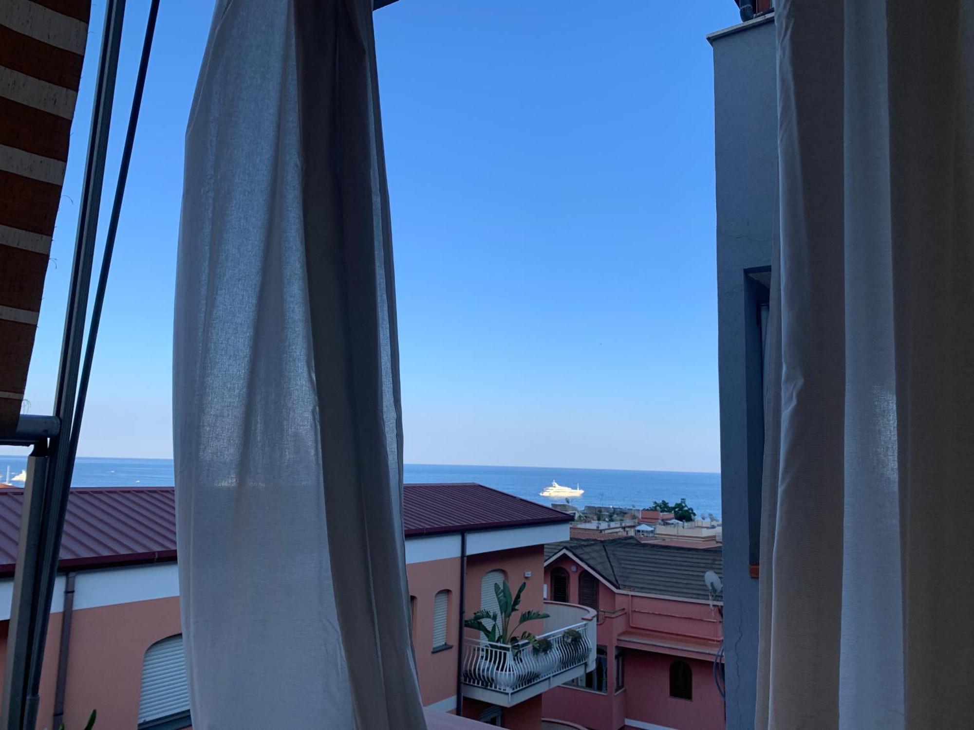 Residence La Fenice Ff Giardini-Naxos Exterior foto